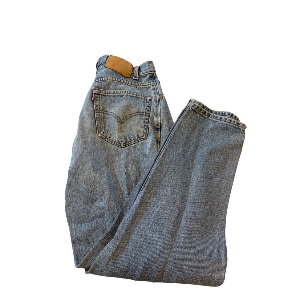 Vintage Levis 560 Loose Fit Tapered Leg Light Wash Jeans 32x32 Mens Blue Denim